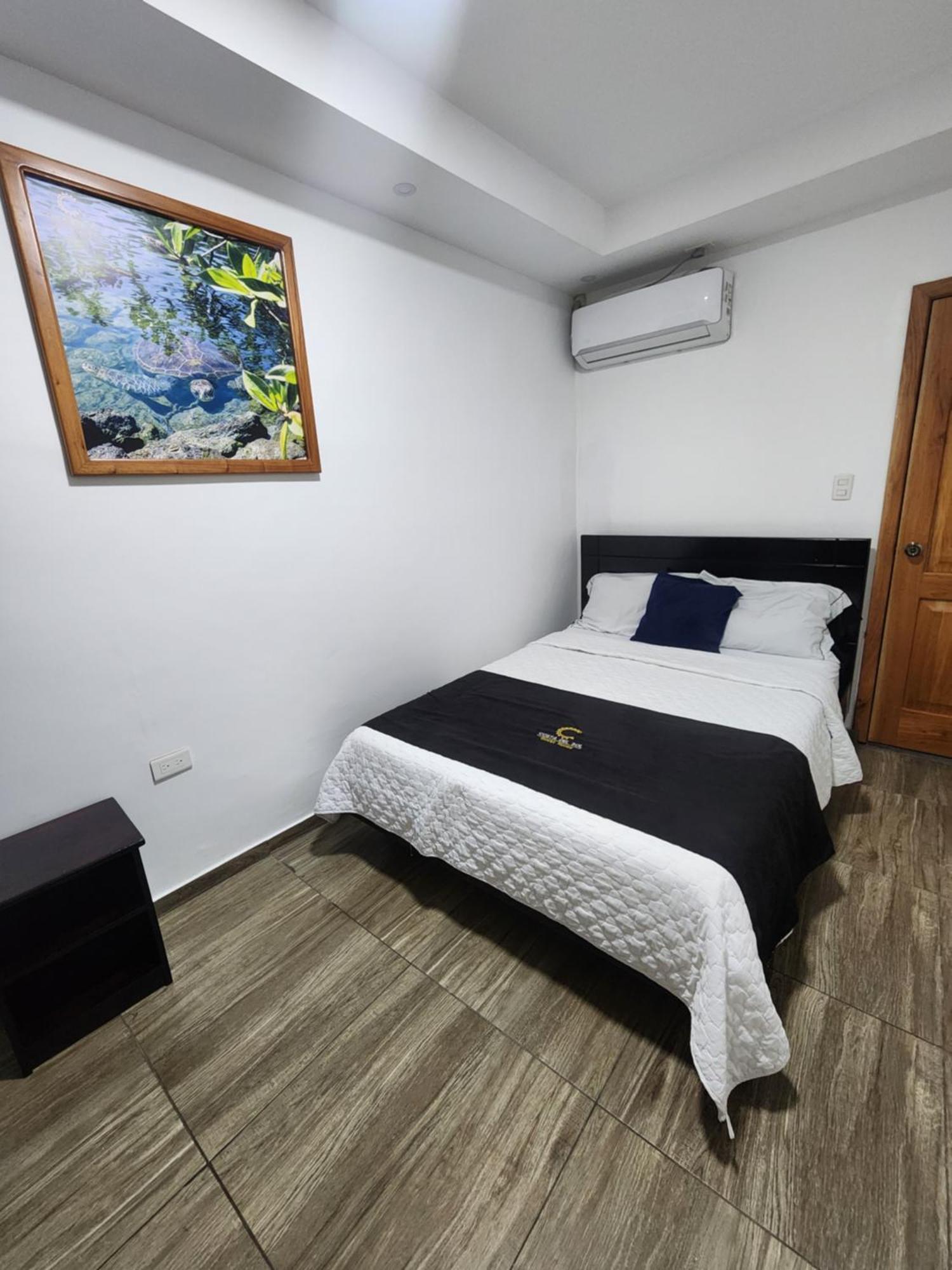 Costa Del Sol Hotel Puerto Ayora  Kültér fotó
